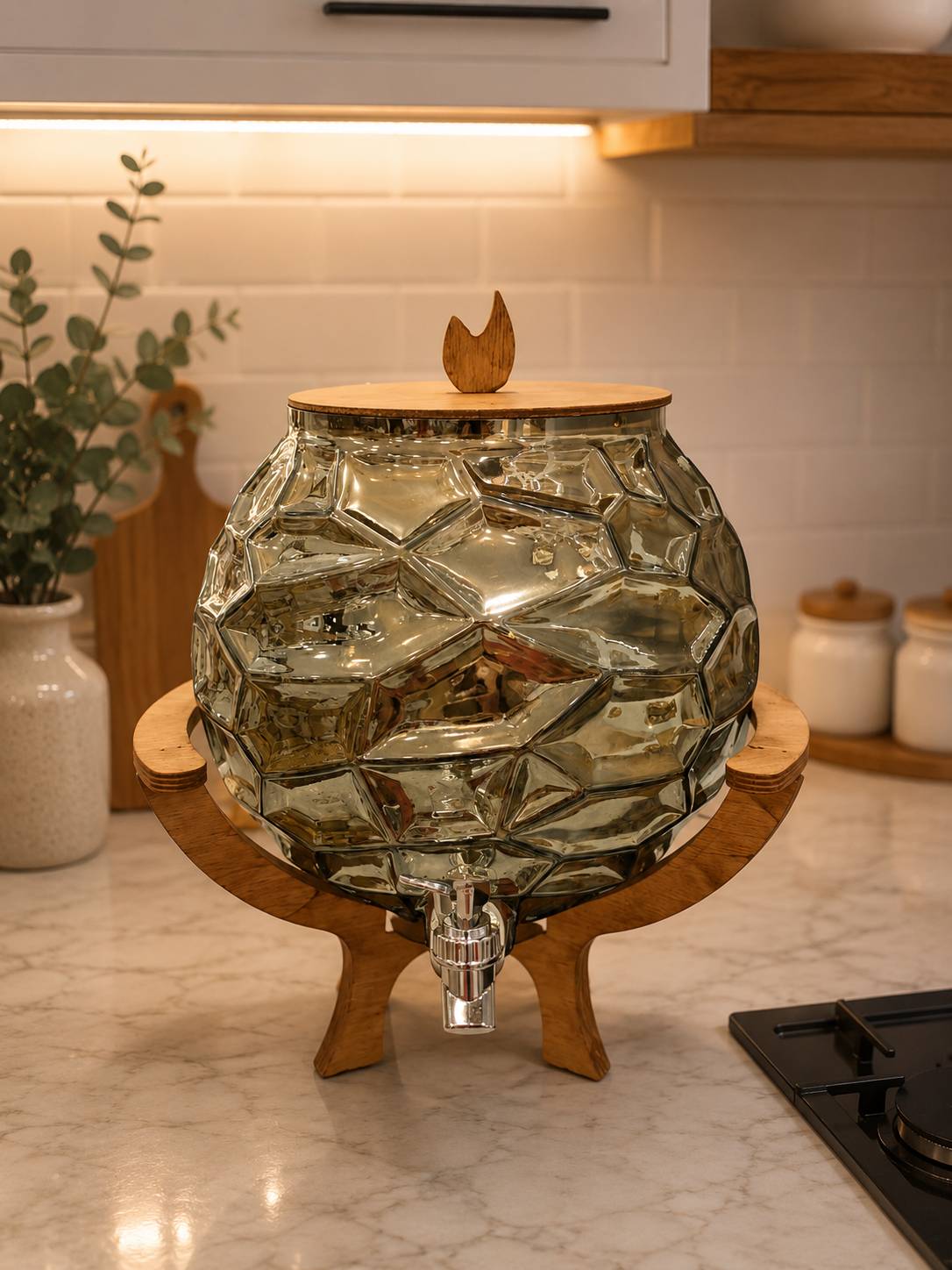 کلمن شیشه ای خورشیدی پایه چوبی
